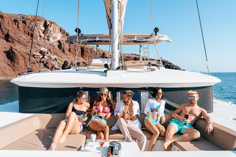 Croisière en Catamaran à Santorin - Journée