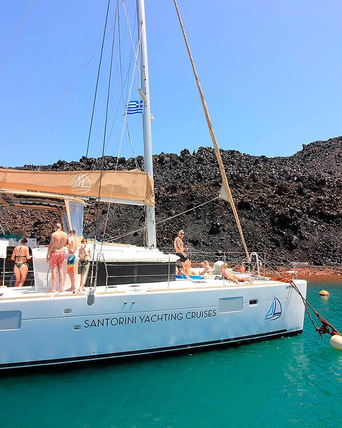 Santorin, Croisière en Catamaran